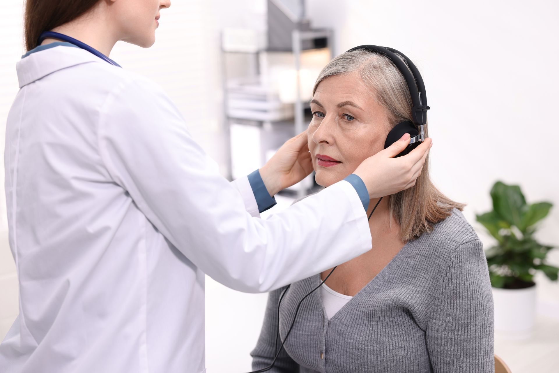 What happens at an adult hearing test, and how to read your audiogram